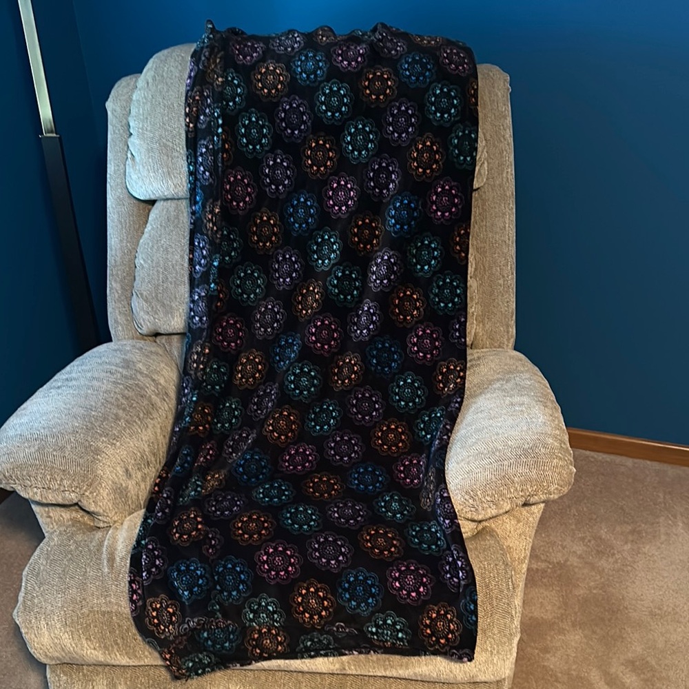 Fleece Paw Print Throw Blanket